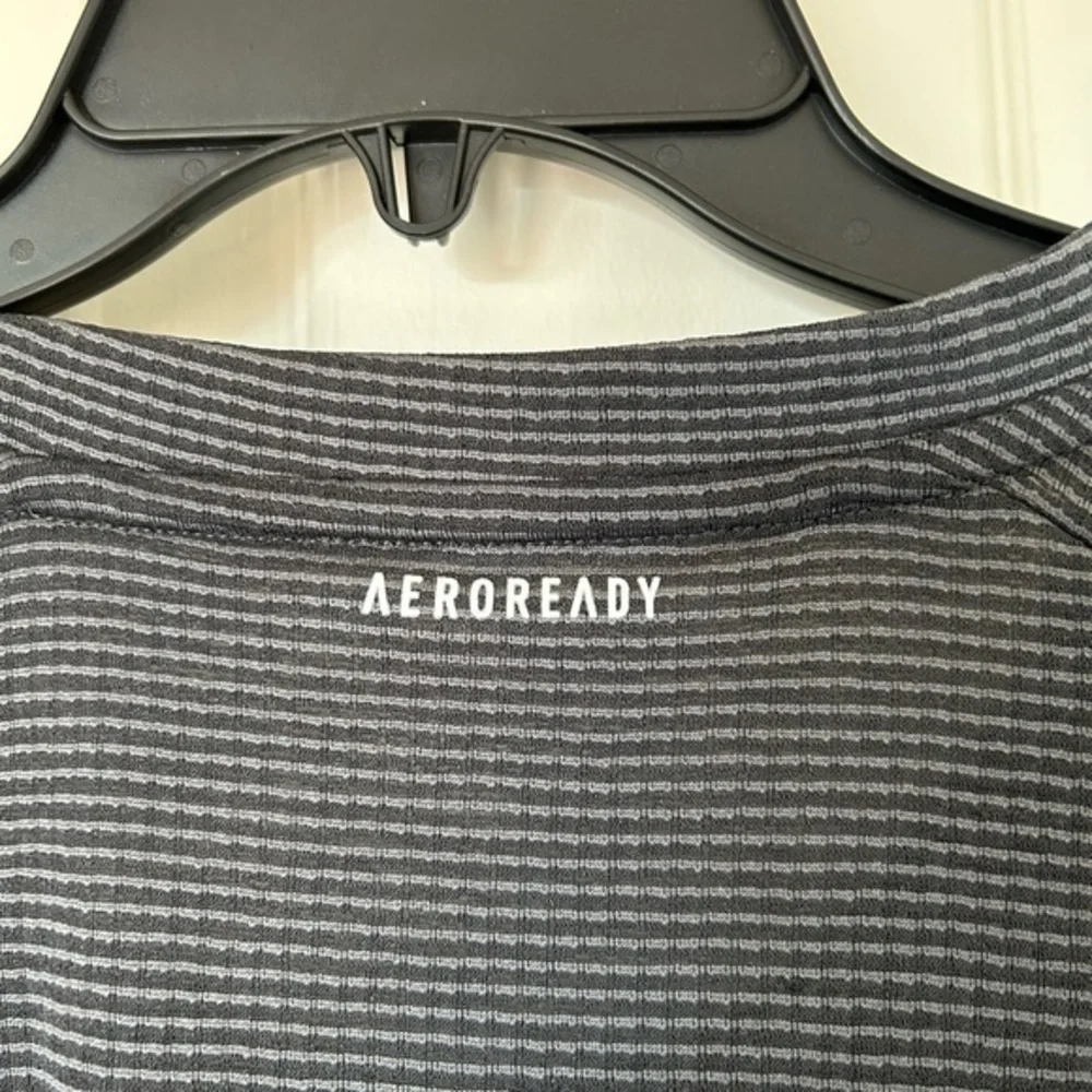 Adidas Men’s Freelift Aeroready Performance Tee Short Sleeves‎ Gray Size 2XL